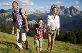 MONTAGNA ESTATE 2018 – BRIDES LES BAINS / SAVOIA (F) – 08/15 luglio e 12/19 agosto – Bus GT da RIMINI MONTAGNA ESTATE 2018 – BRIDES LES BAINS / SAVOIA (F) – 08/15 luglio e 12/19 agosto – Bus GT da RIMINI